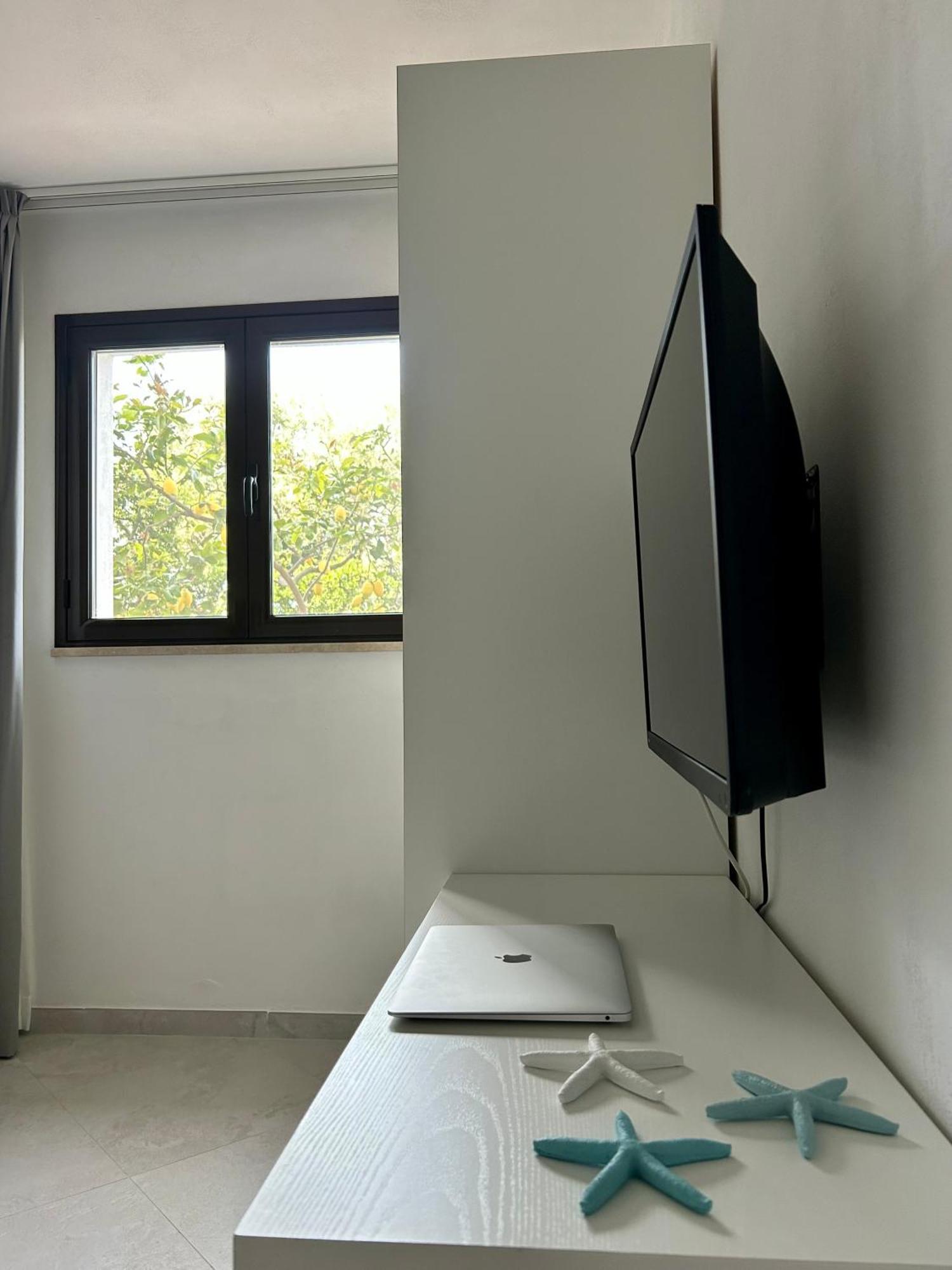 Alto Giardino Apartment Дзамброне Екстериор снимка